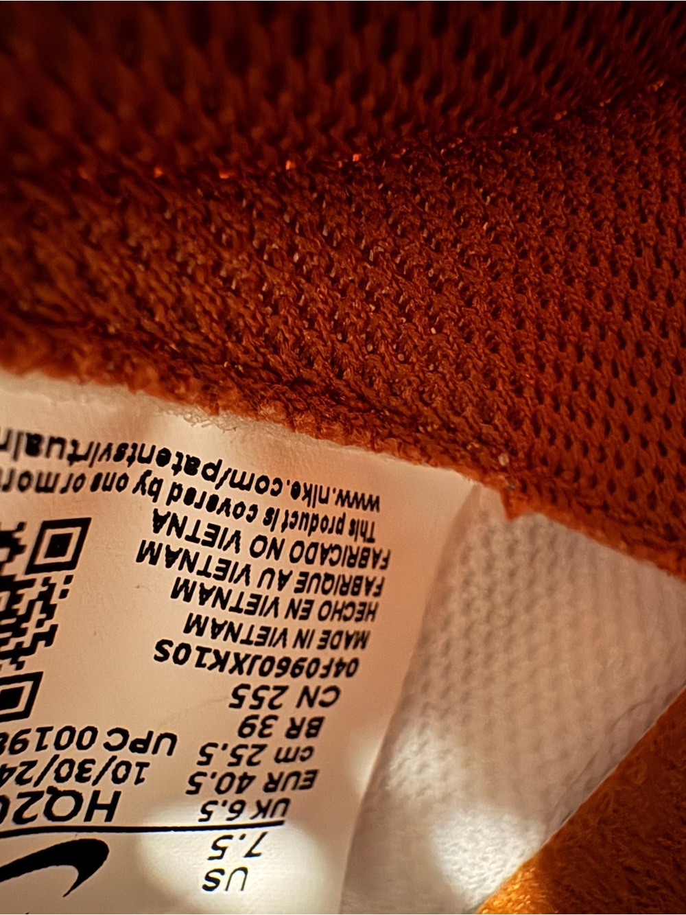 Nike Women Athletic Sneakers - Picture 5 of 6